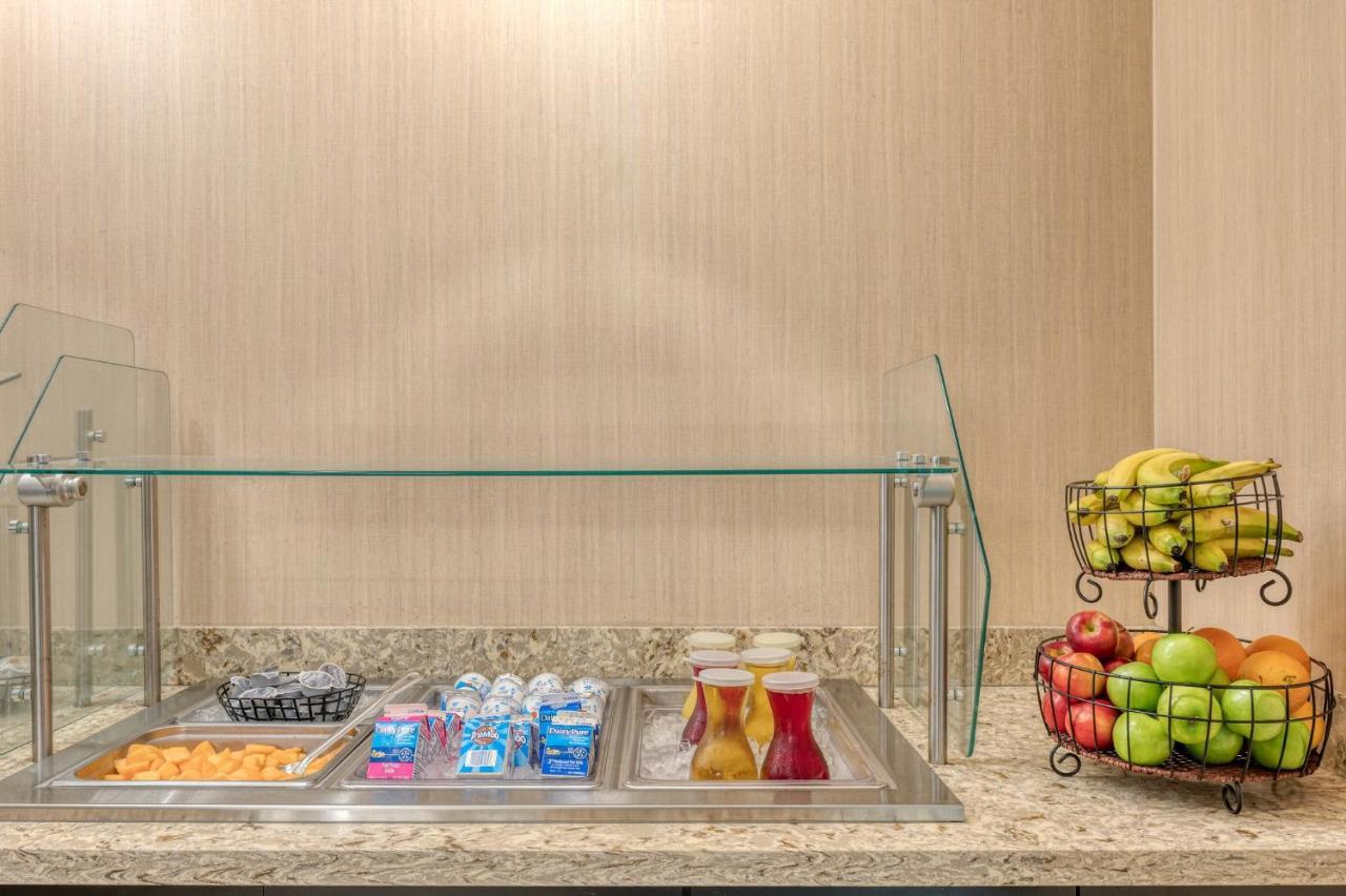 Holiday Inn - Terre Haute By Ihg Exterior foto